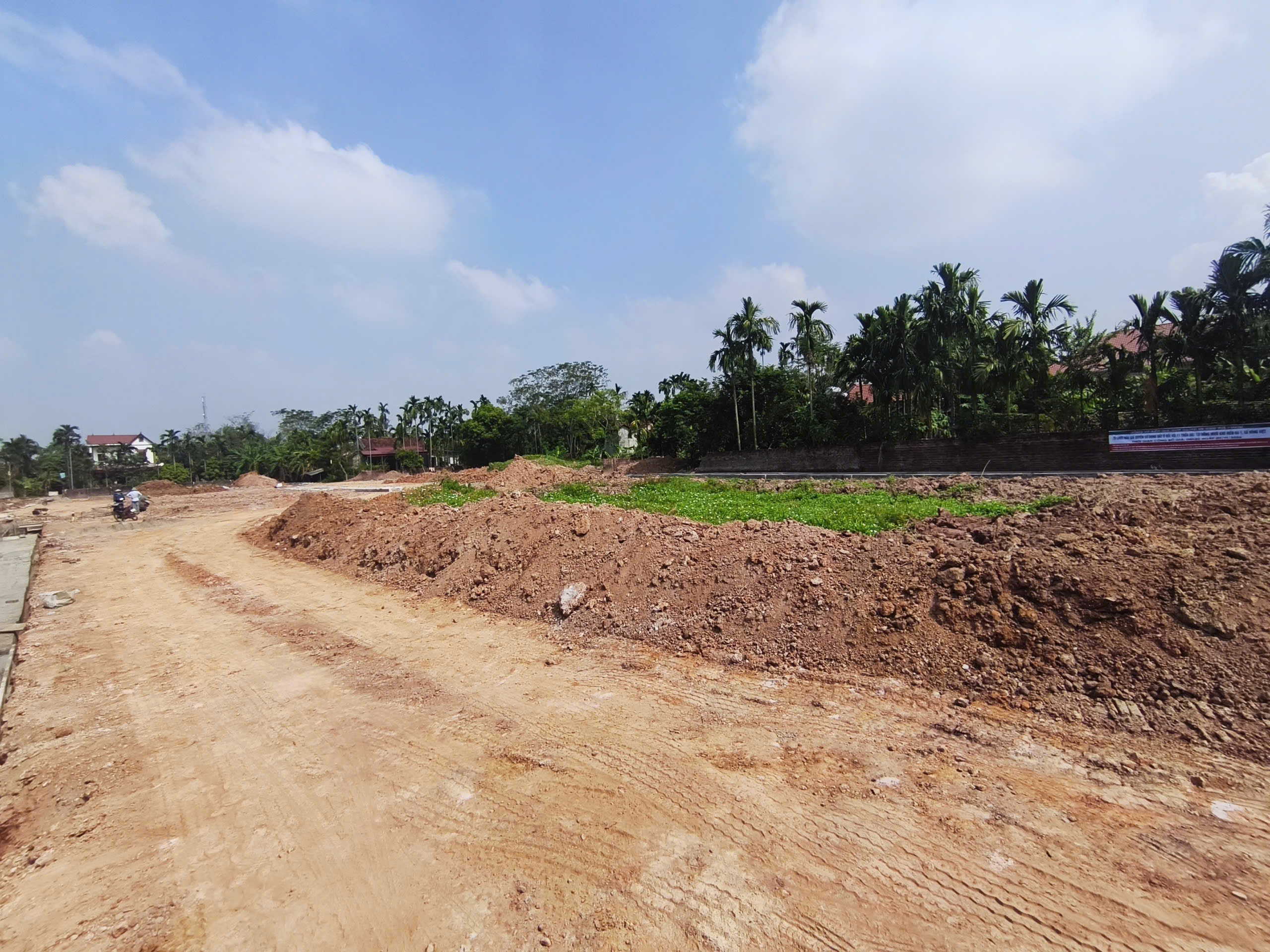 Photo of Công ty Đấu giá Hợp danh 2E HHT Việt Nam Thông báo đấu giá: Quyền sử dụng đất ở đối với 11 thửa đất tại Đồng Mười – khu Hiền Đa 1, xã Hùng Việt